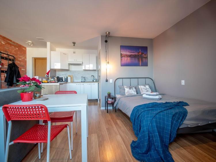 Modern Studio In The City Center Of Wroclaw! Екстер'єр фото